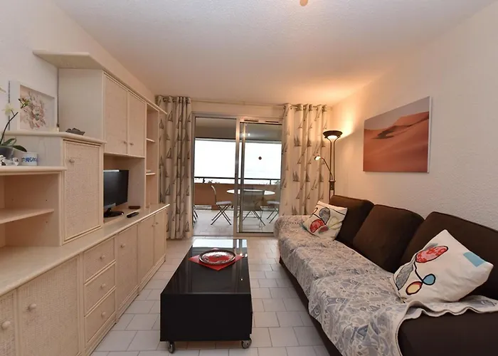 Beau T2 Au Lavandou, Vue Mer, Capacite 4, Parking Prive - Fr-1-803-38