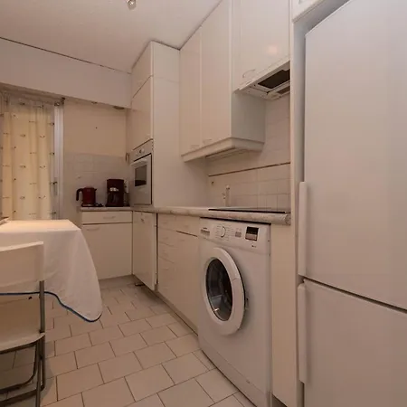 Beau T2 Au Lavandou, Vue Mer, Capacite 4, Parking Prive - Fr-1-803-38 *