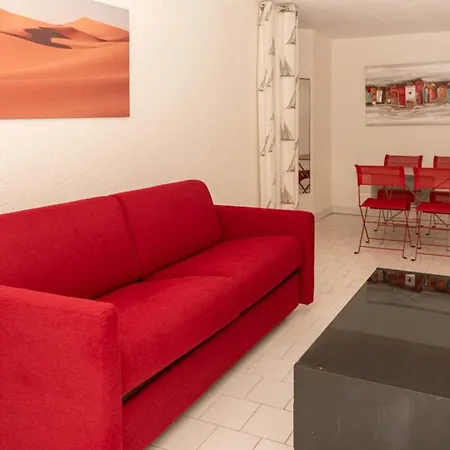 Beau T2 Au Lavandou, Vue Mer, Capacite 4, Parking Prive - Fr-1-803-38 Апартаменты *