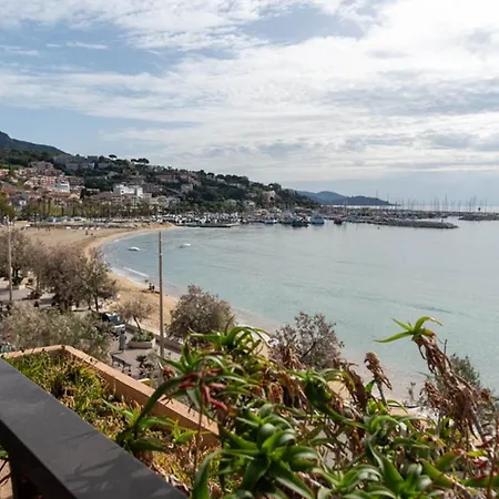 Beau T2 Au Lavandou, Vue Mer, Capacite 4, Parking Prive - Fr-1-803-38 Апартаменты Ле-Лаванду
